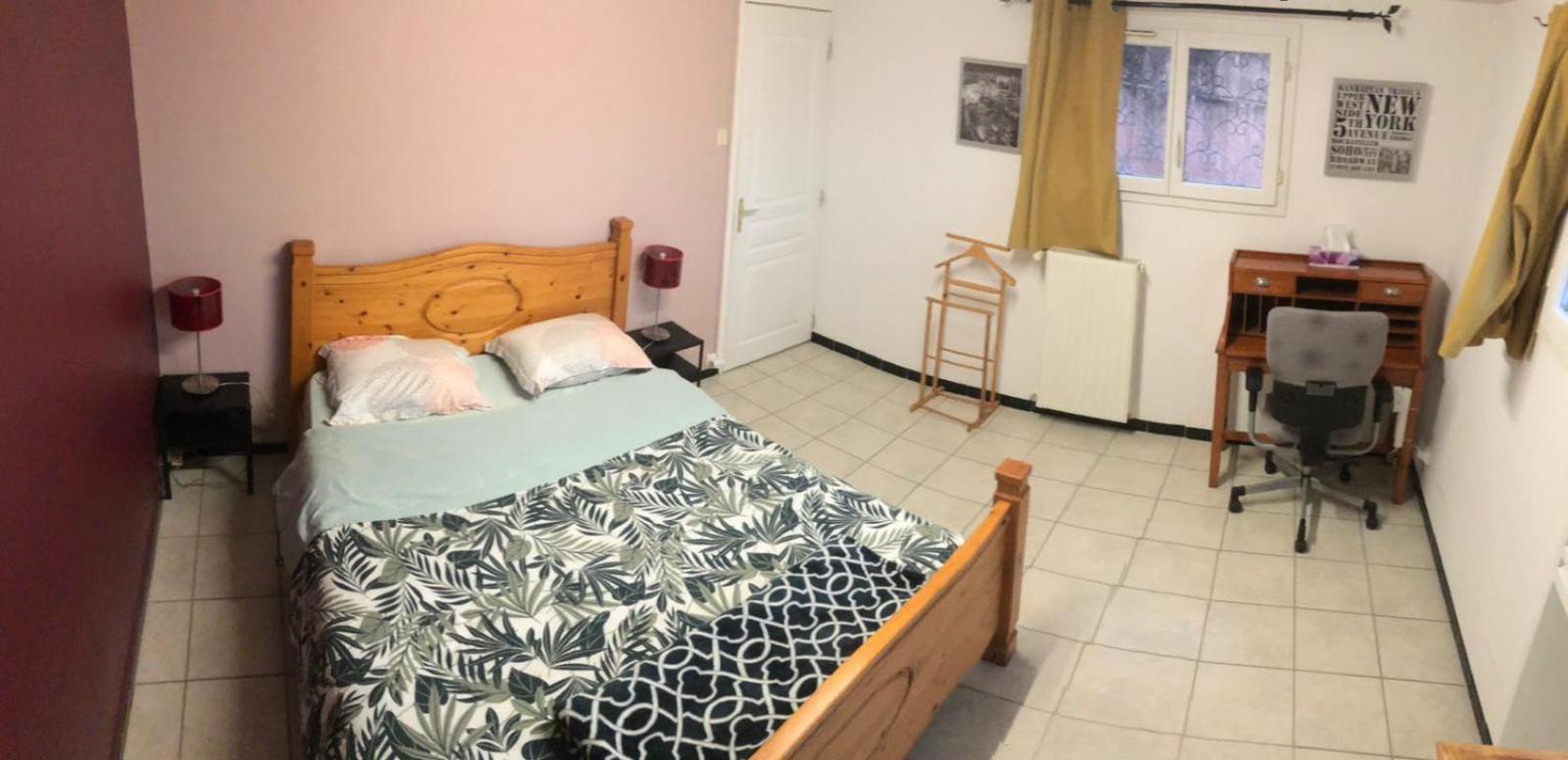Comme A La Maison ! Chavanoz Eksteriør bilde